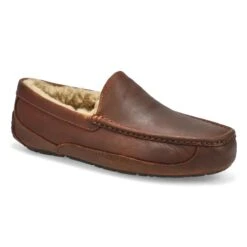 UGG Men's Ascot Sheepskin Slipper - Cognac